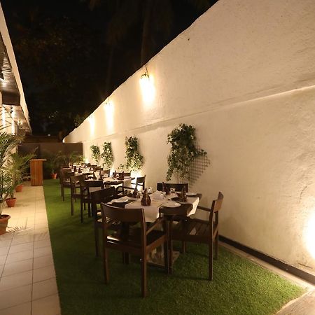 Citizen Hotel Mumbai Exteriör bild