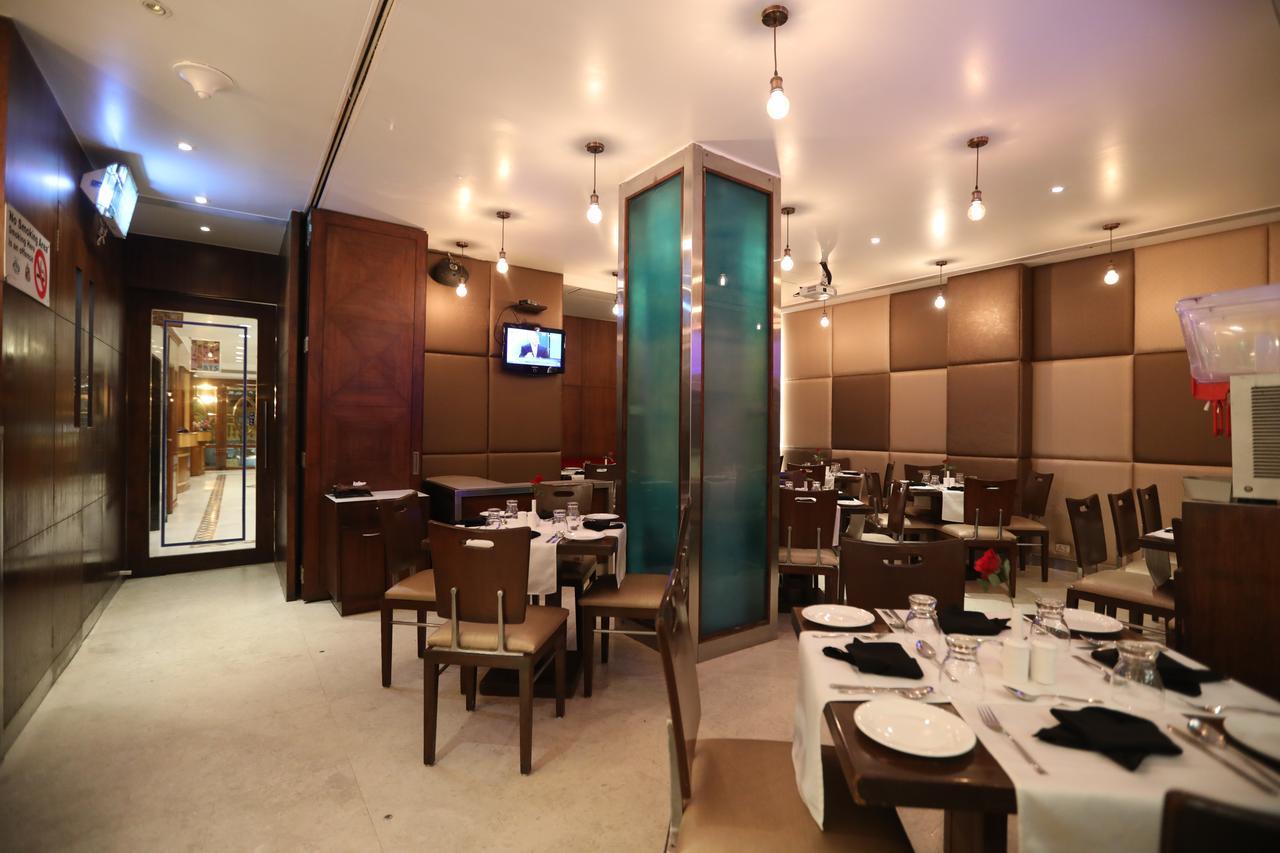 Citizen Hotel Mumbai Exteriör bild
