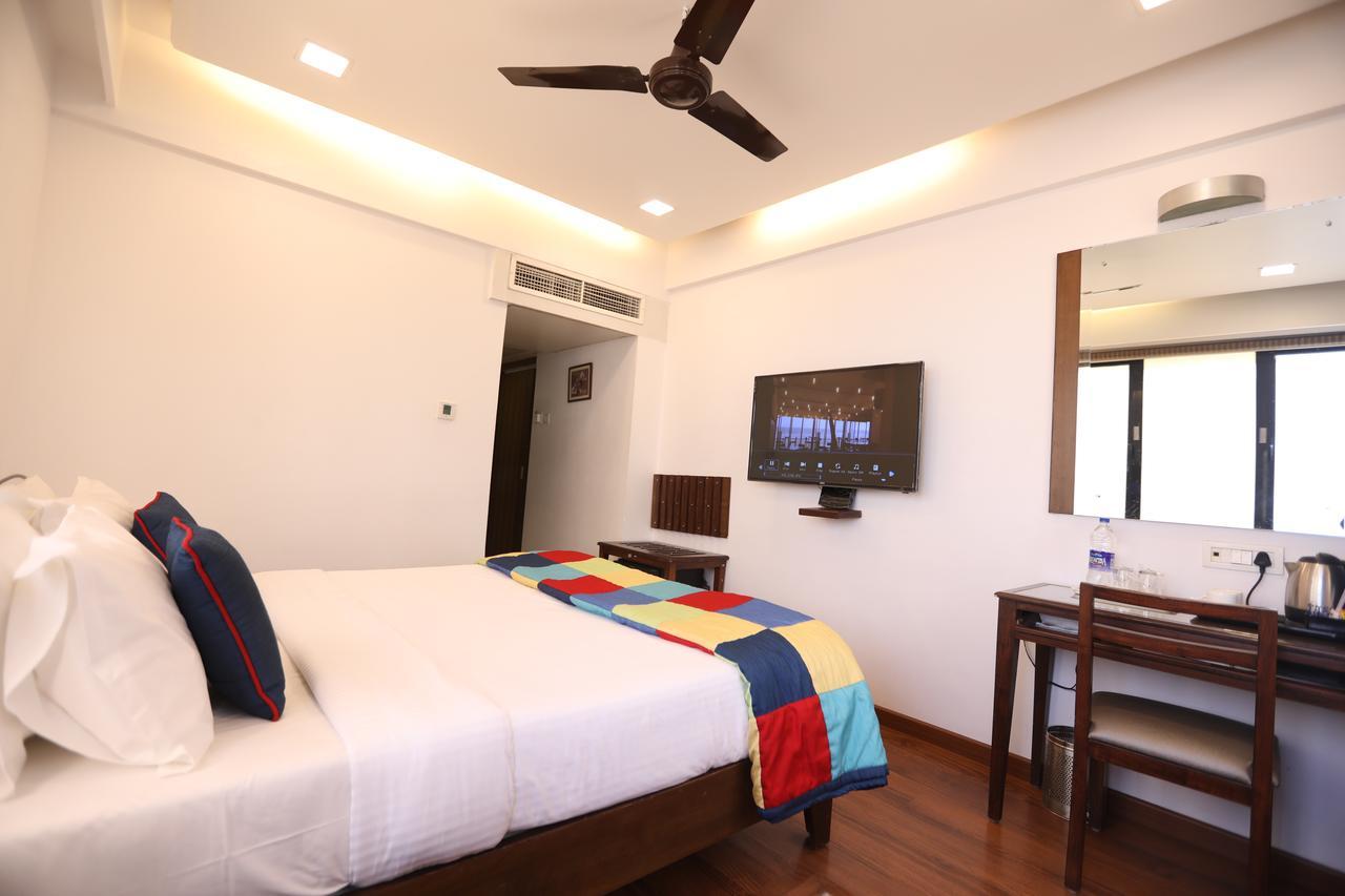 Citizen Hotel Mumbai Exteriör bild